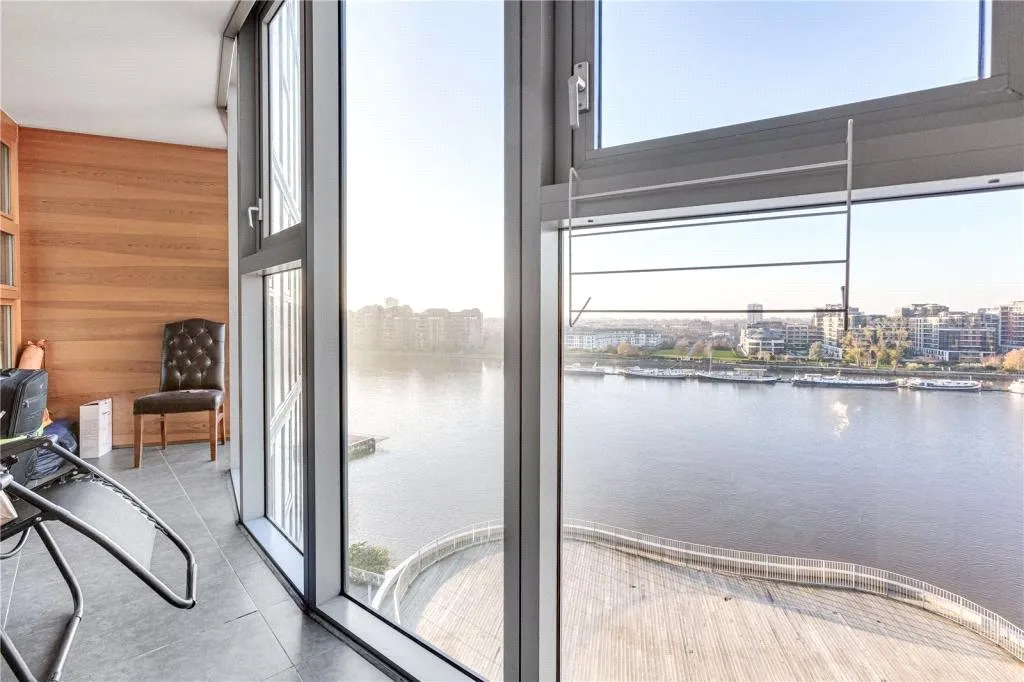 Lombard Road, London, SW11 3RF, photo 7