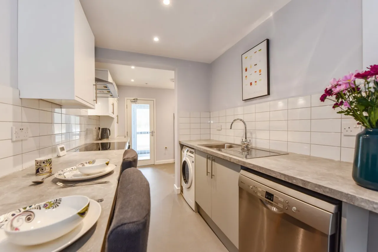 Imber Road, Winnall, Winchester, photo 8