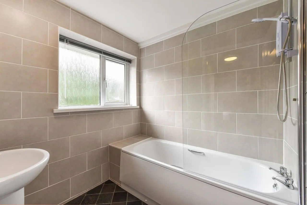 Imber Road, Winnall, Winchester, photo 12
