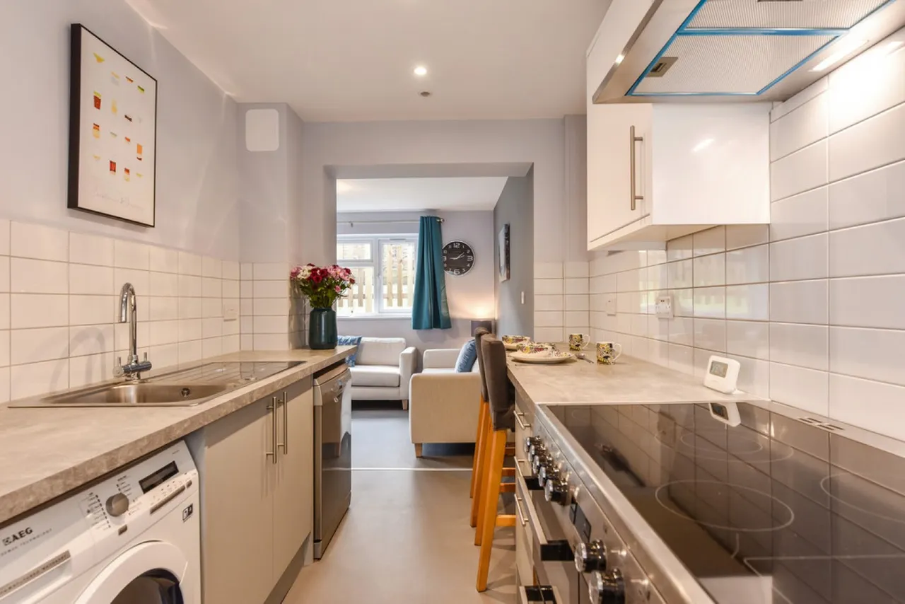 Imber Road, Winnall, Winchester, photo 10