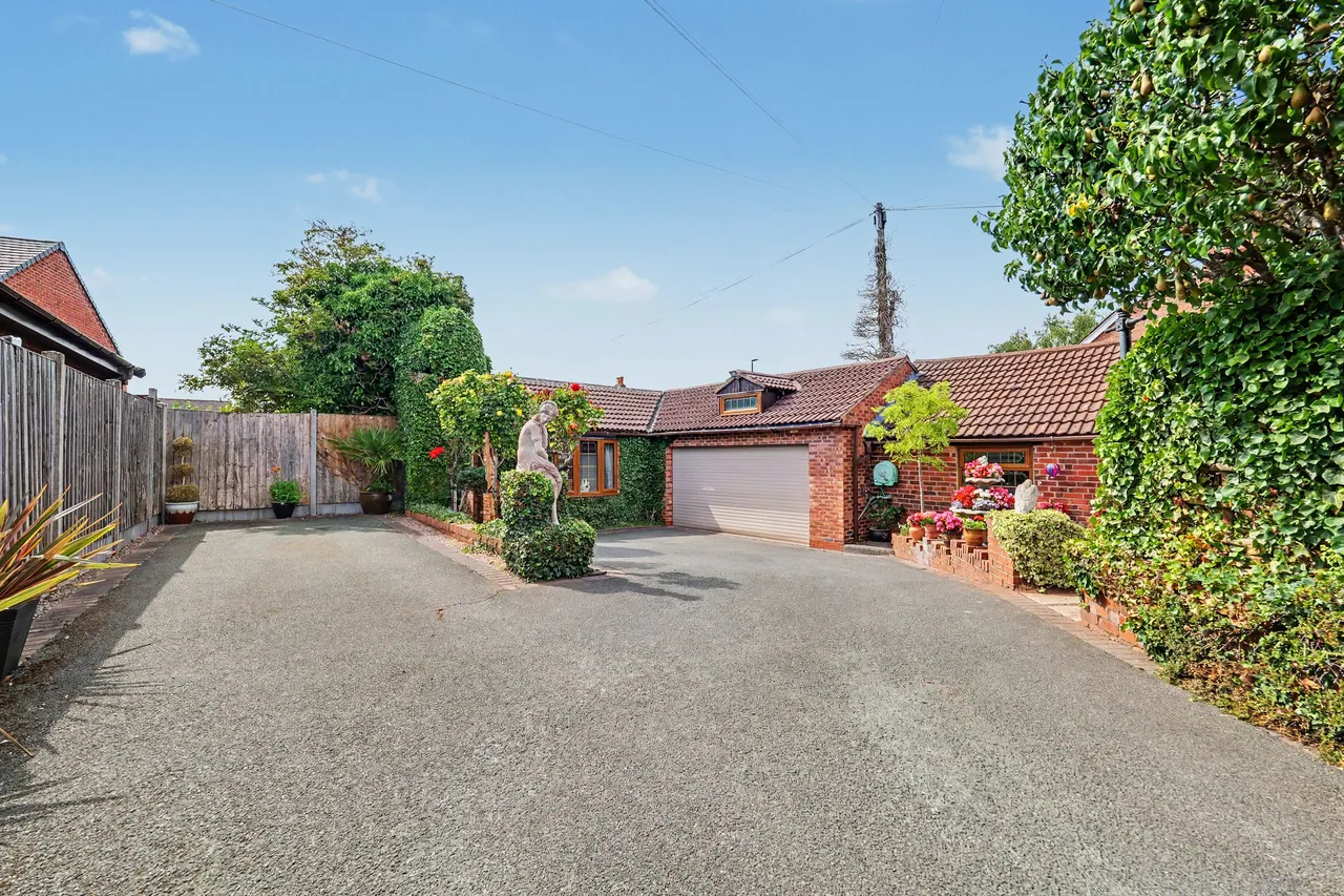 Moira Road, Overseal, DE12, photo 46
