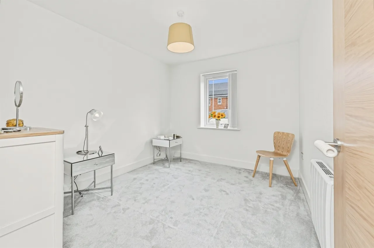 Waterton Gardens, Walton, WF2, photo 11