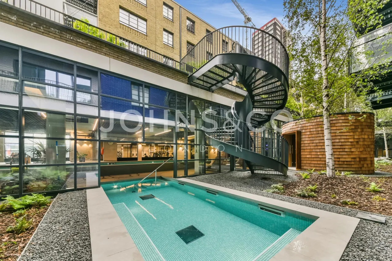 Douglass Tower, Goodluck Hope, E14, photo 9