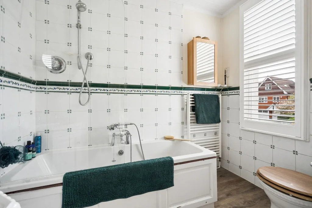 Wharf Lane, Bourne End SL8 5RU, photo 15