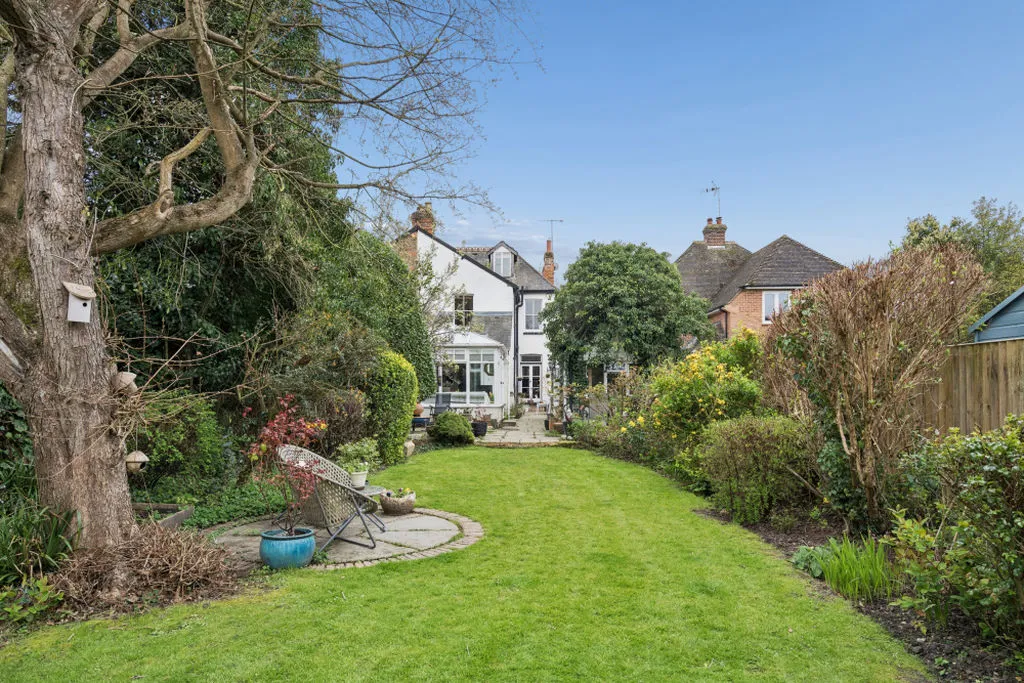 Wharf Lane, Bourne End SL8 5RU, photo 3