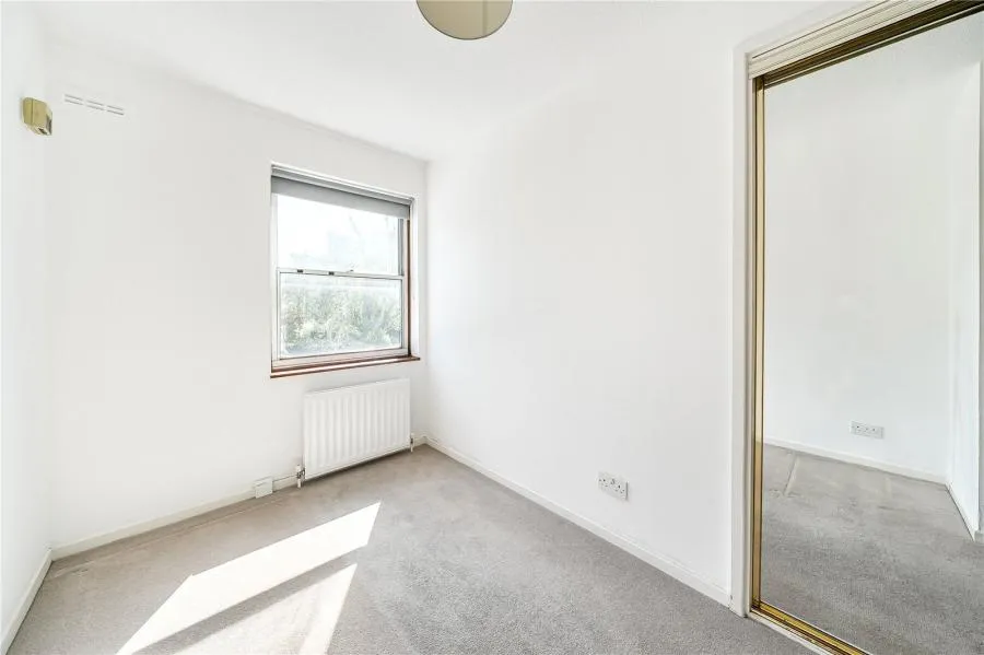 Paveley Drive, London, SW11, photo 9