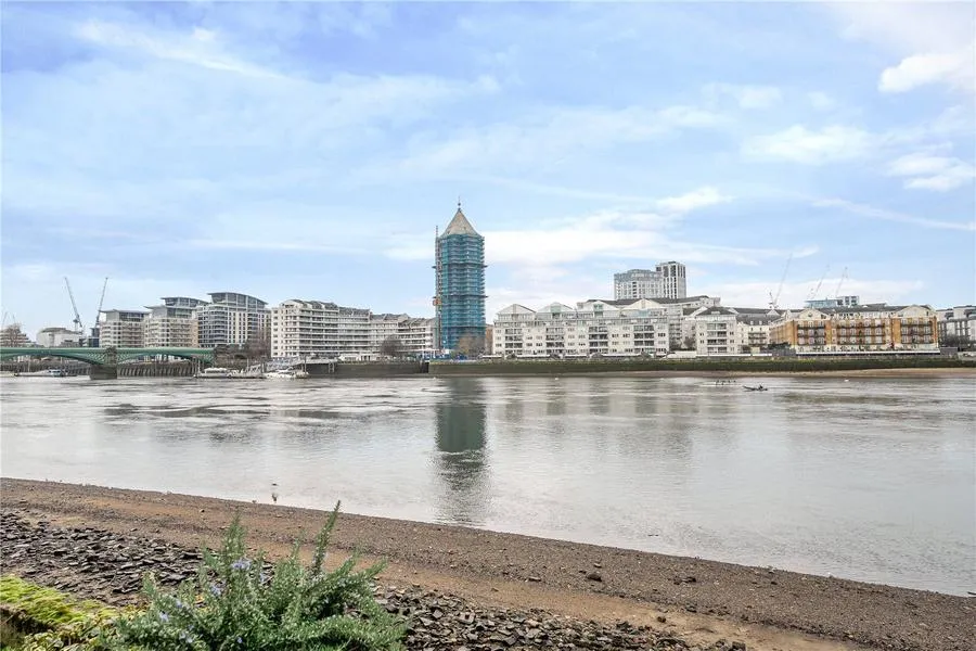 Paveley Drive, London, SW11, photo 17