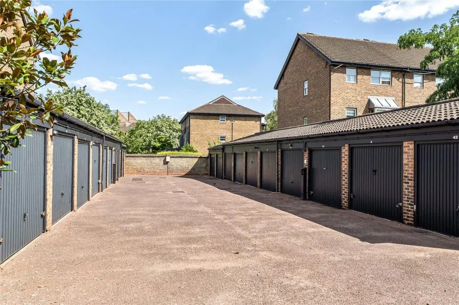 Paveley Drive, London, SW11, photo 12