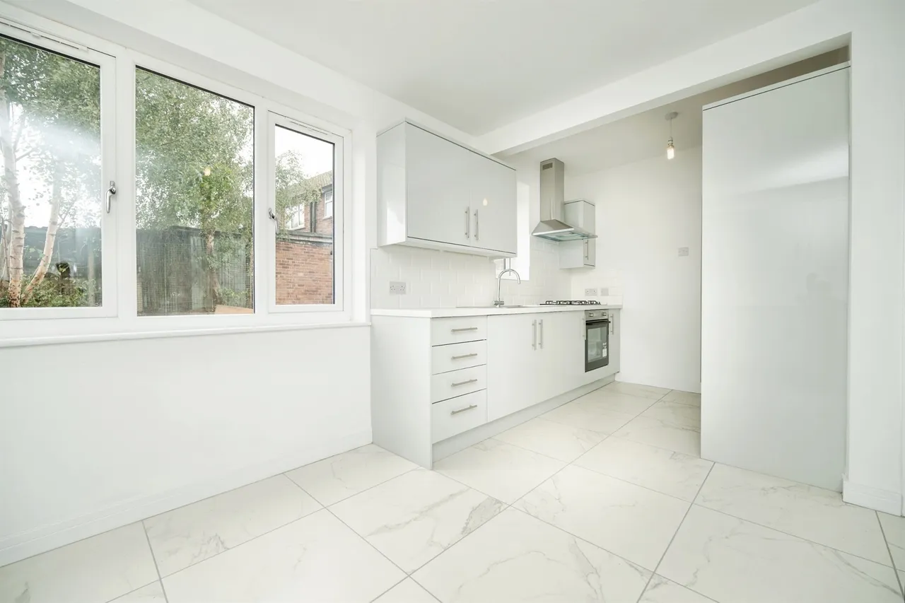 Bell Street, Pensnett, DY5, photo 6