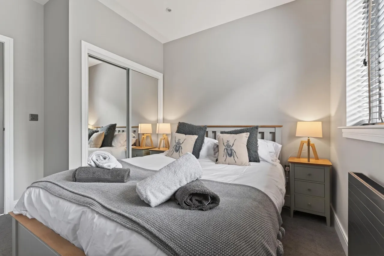 Duddingston Row, Edinburgh, EH15, photo 28