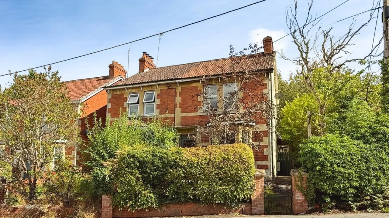 2 bed house for sale — Tower Hill, Dilton Marsh