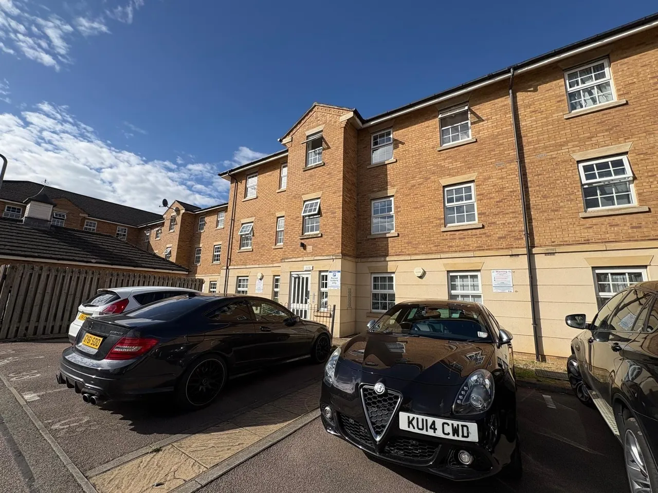 2 bed flat to rent — Lion Court, NORTHAMPTON