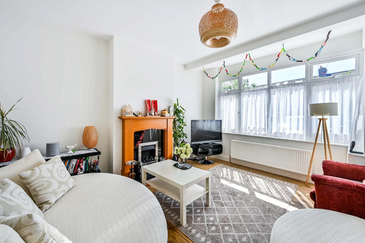 48 Westway, London, photo 2