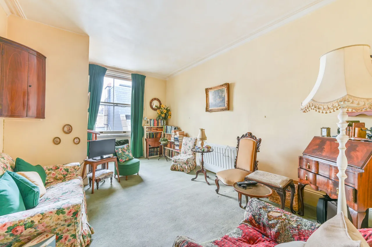 2 bed flat for sale — Flat 1, 3 Monmouth Place, London