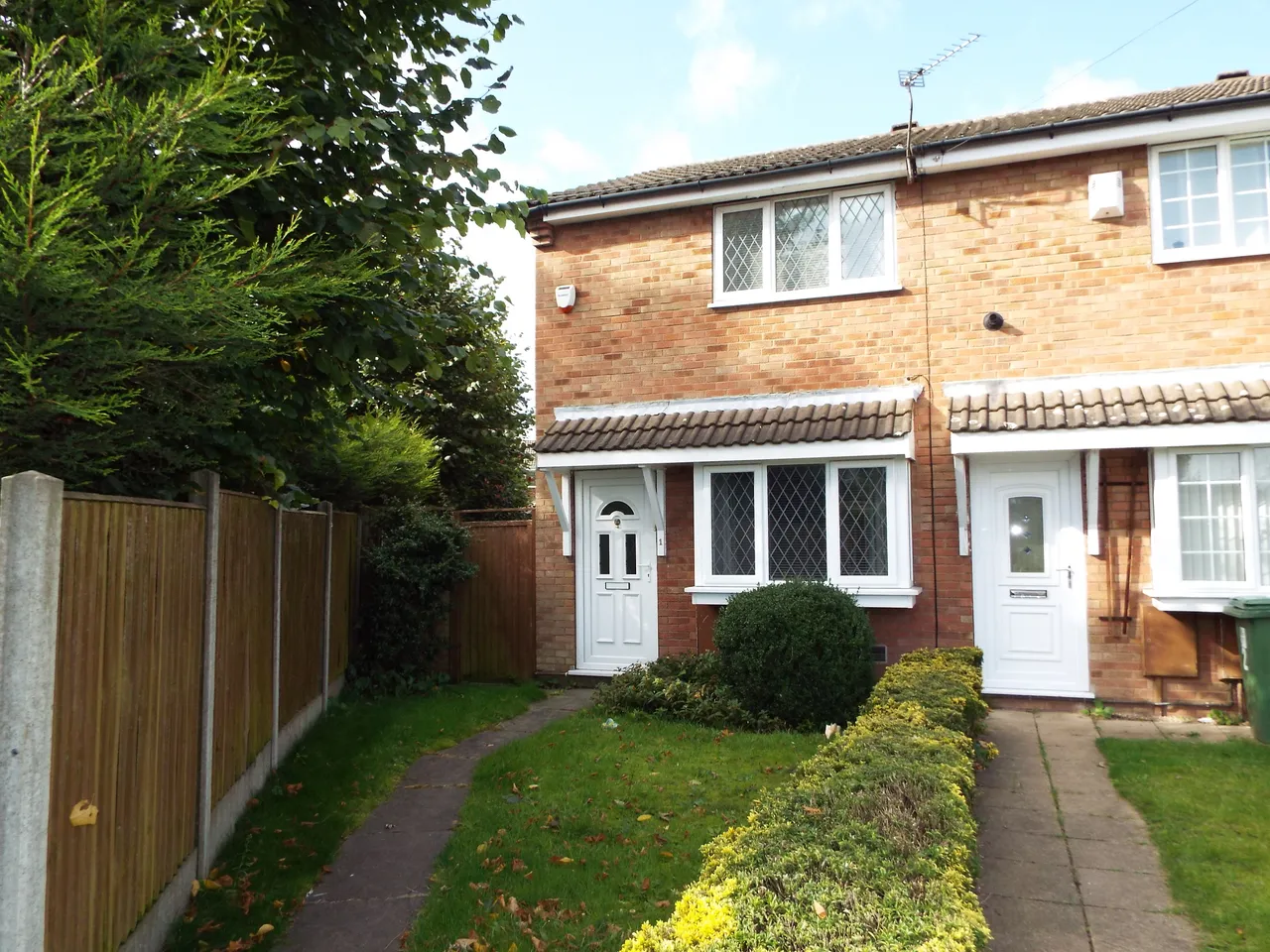 2 bed house to rent, Sherwood Close, Mansfield, NG18