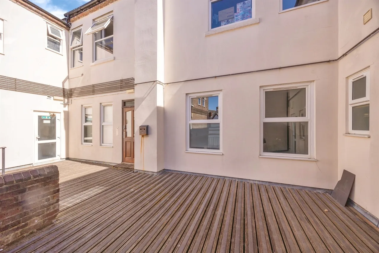 Clarendon Road, Southsea, PO5, photo 13