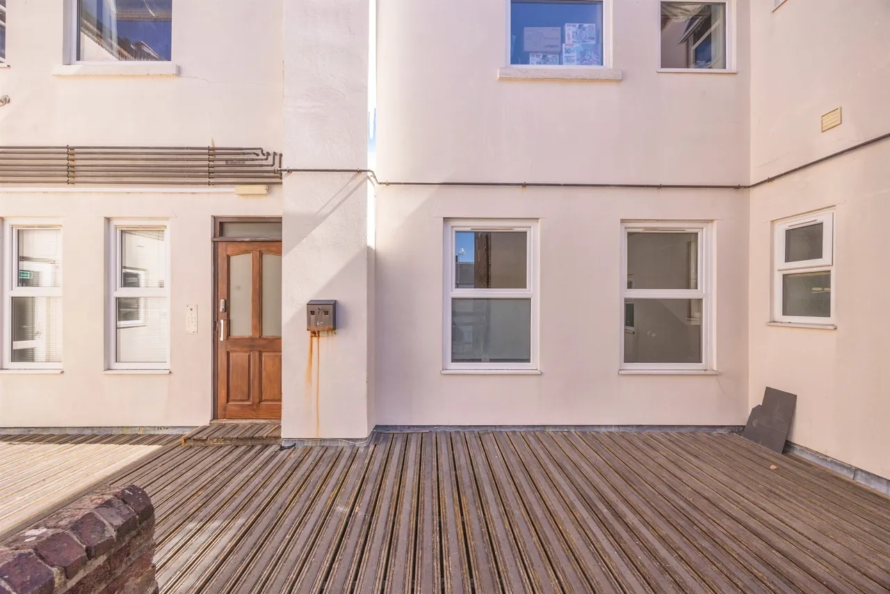 Clarendon Road, Southsea, PO5, photo 2