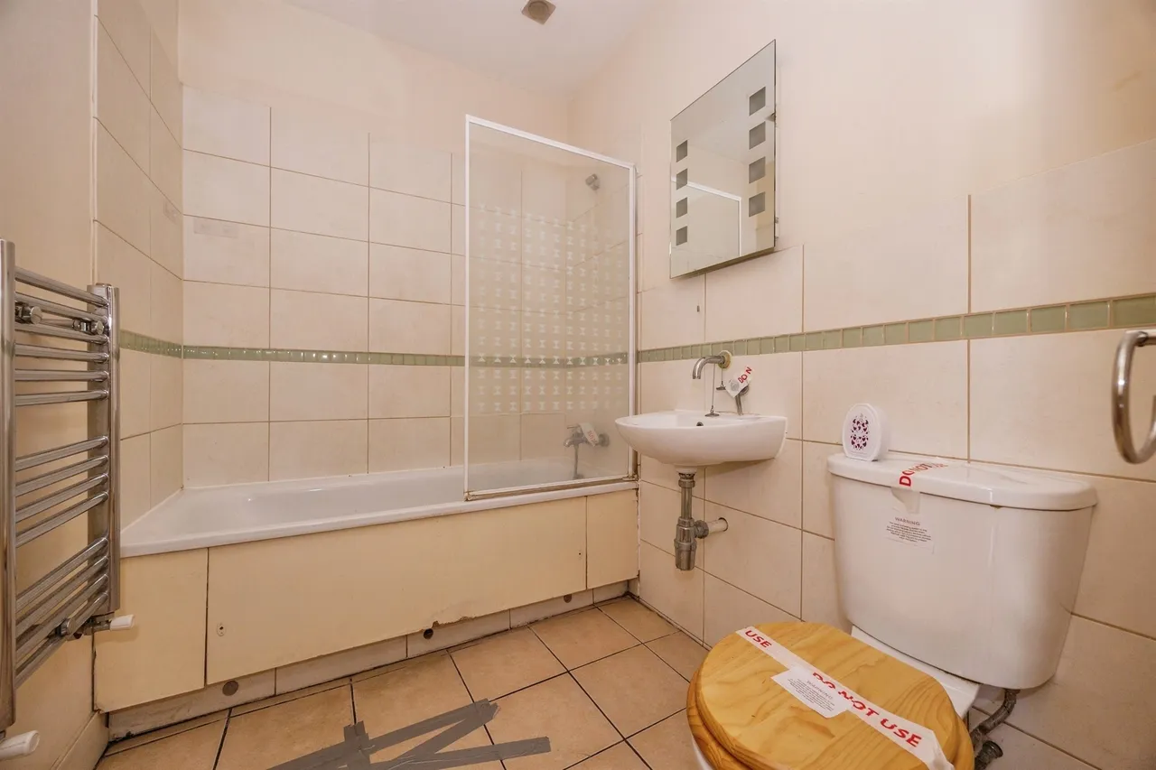 Clarendon Road, Southsea, PO5, photo 12