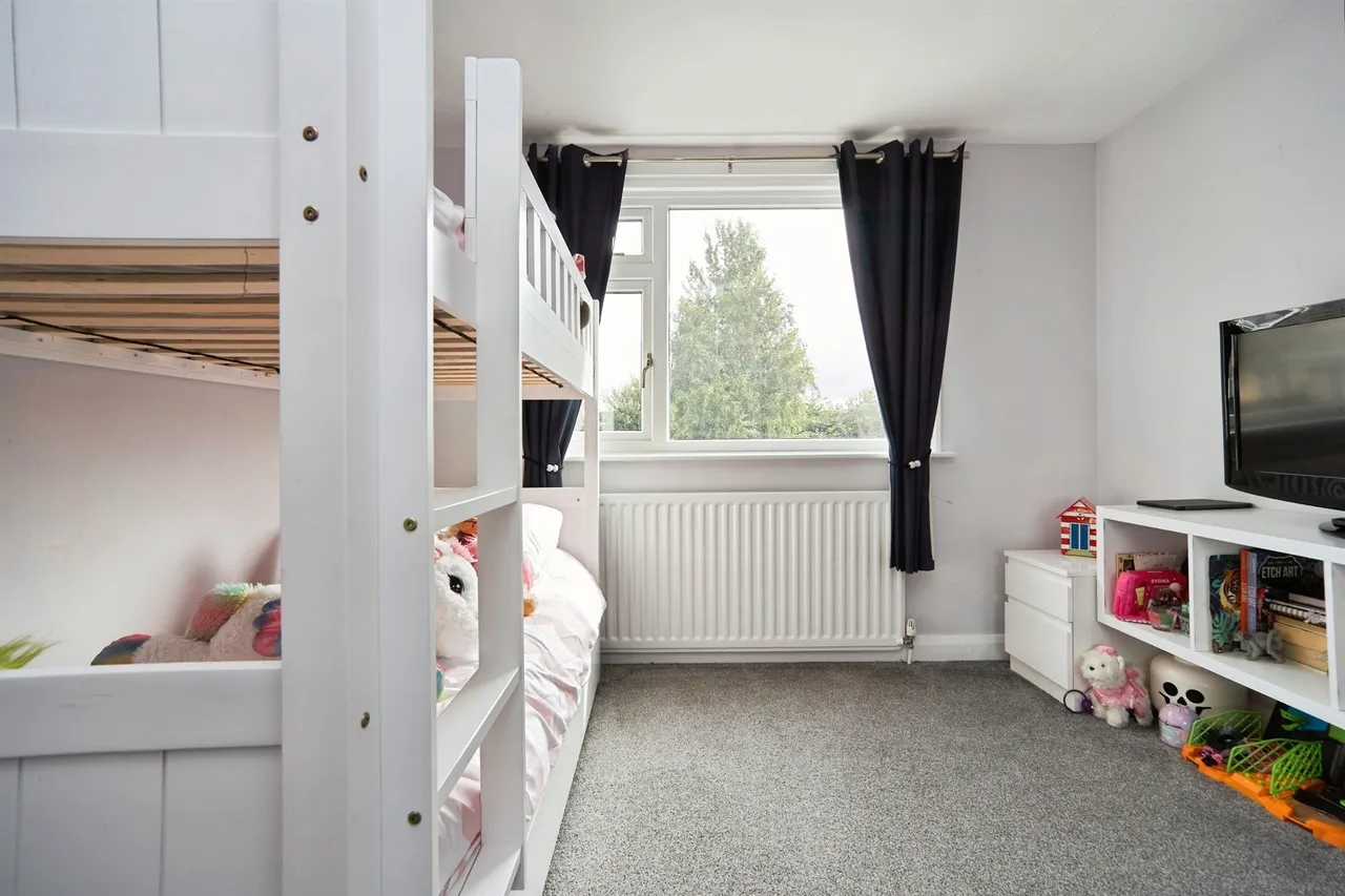 Harewood Crescent, Oakworth, Keighley, photo 8