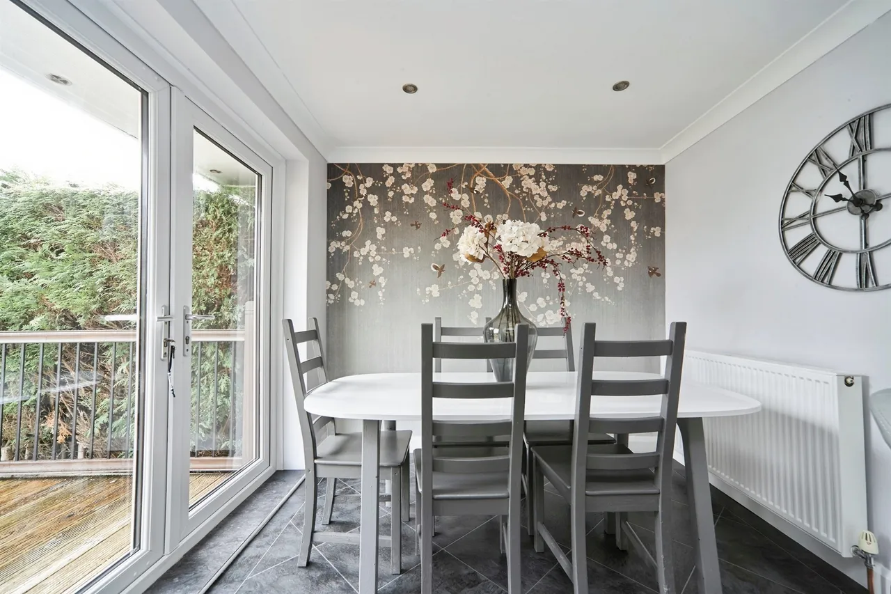 Harewood Crescent, Oakworth, Keighley, photo 6