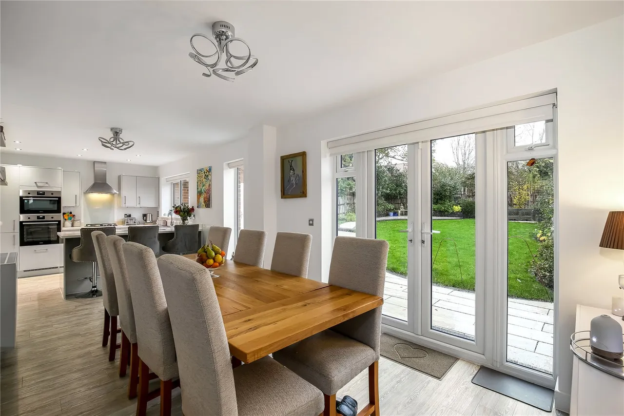 Treviglio Close, Romsey, Hampshire, SO51 7AF, photo 3