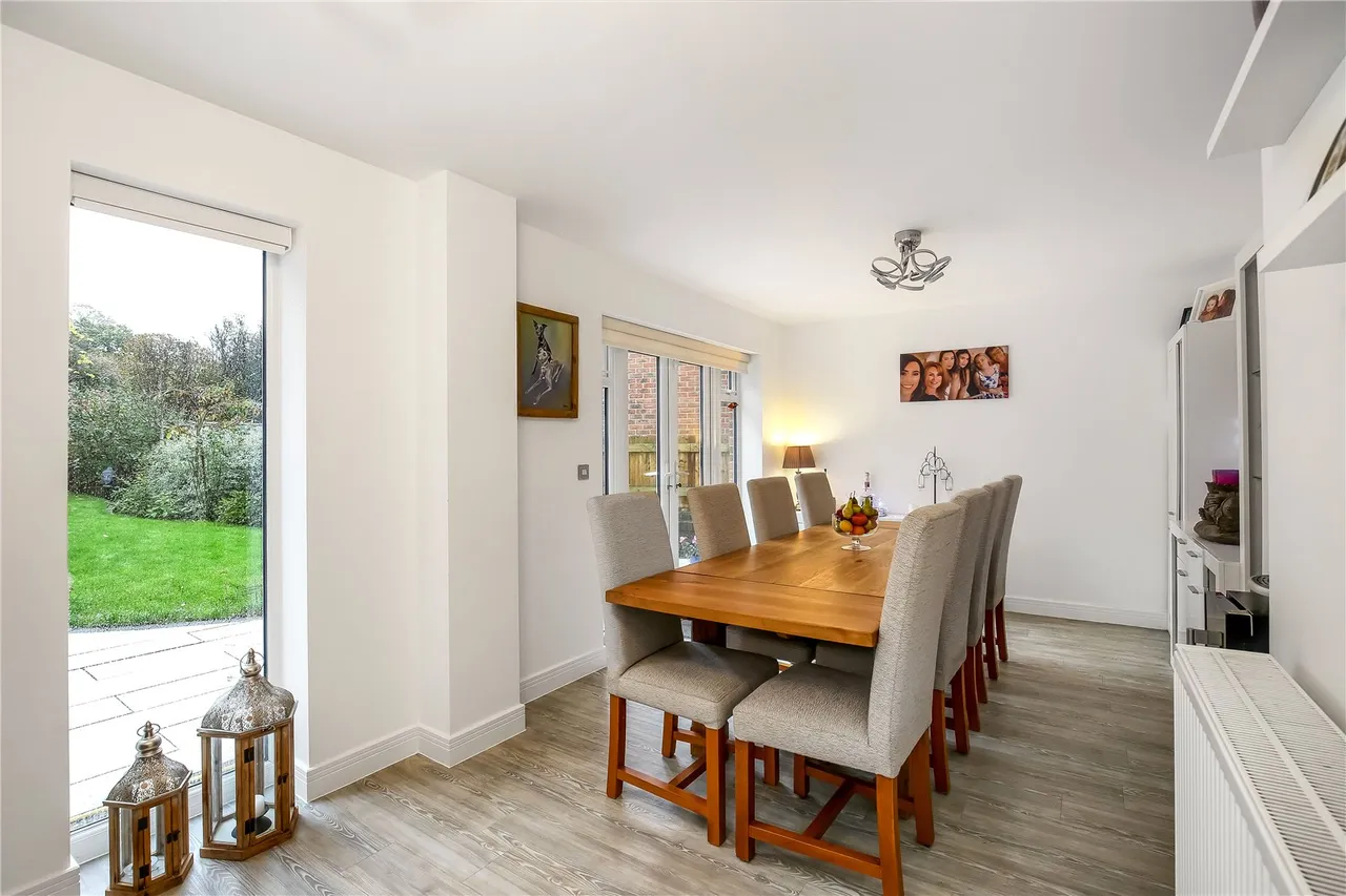 Treviglio Close, Romsey, Hampshire, SO51 7AF, photo 5