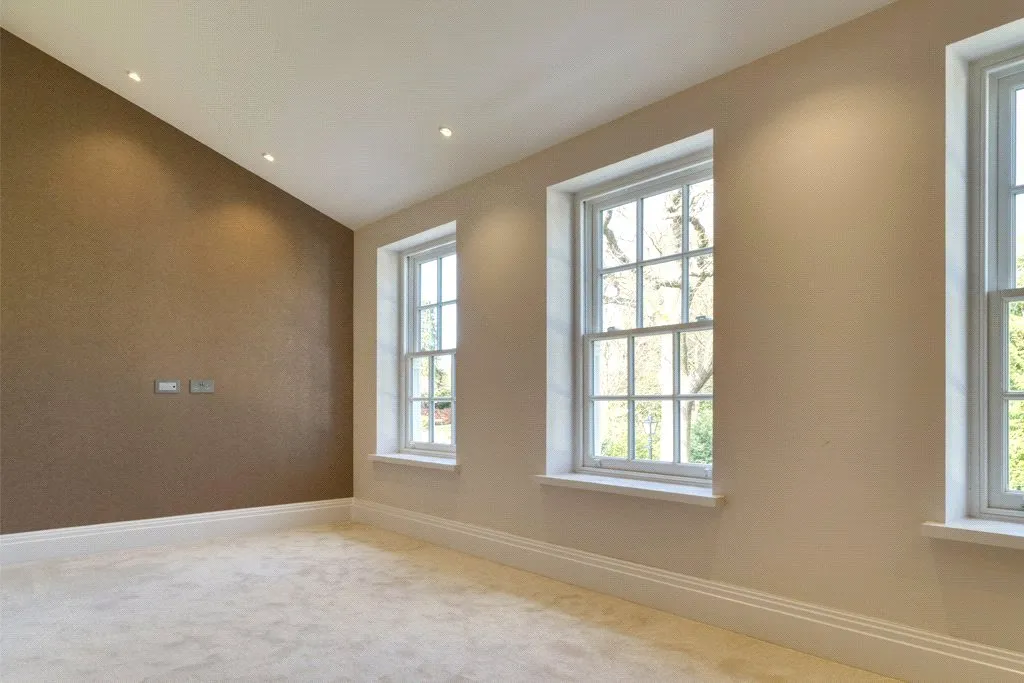 Lipton Close, Southgate, N14, photo 17