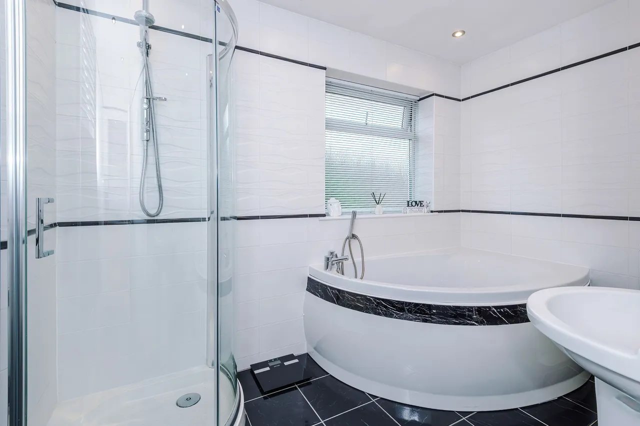 Rockingham Close, Birchwood, Warrington, Warrington, WA3 6UY, photo 26