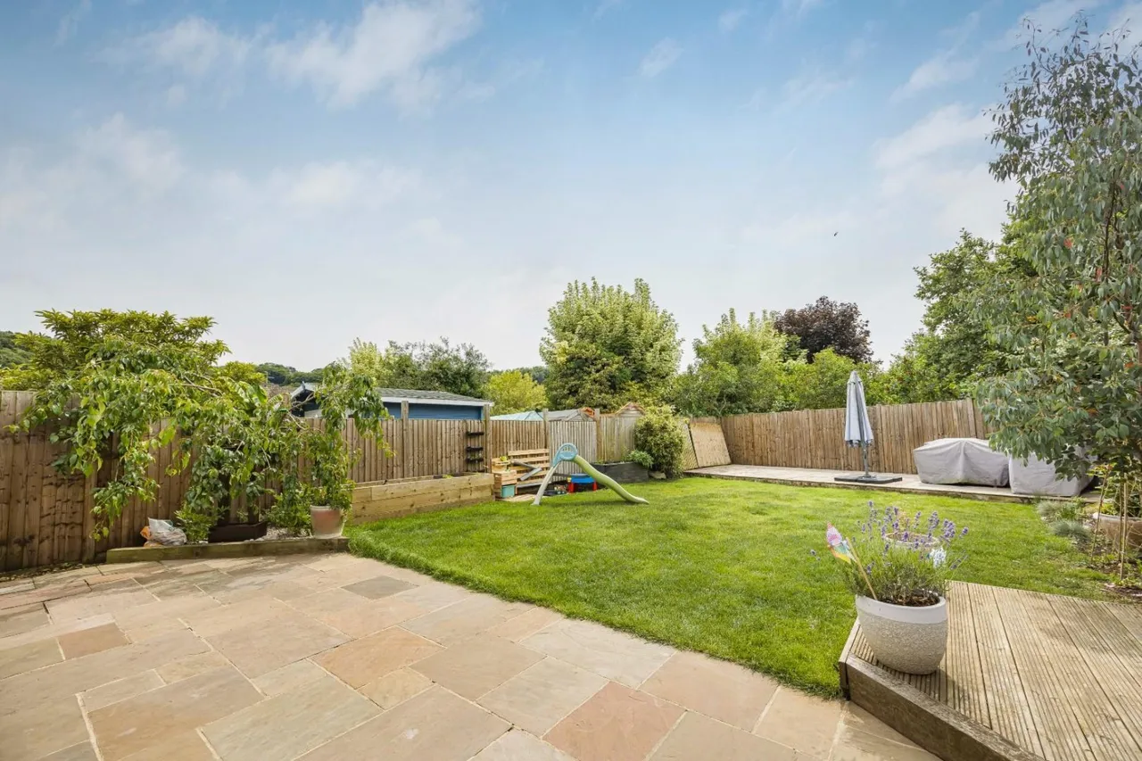 Quarry Gardens, Cam, GL11, photo 13