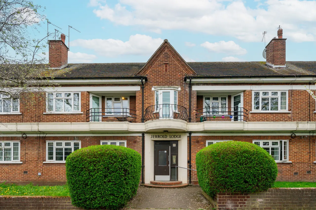 flat for sale, Commondale, London, SW15