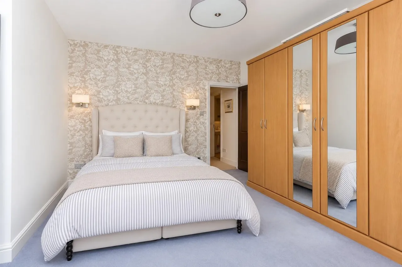Greencroft Gardens South Hampstead, London, London NW6 3PH, photo 10
