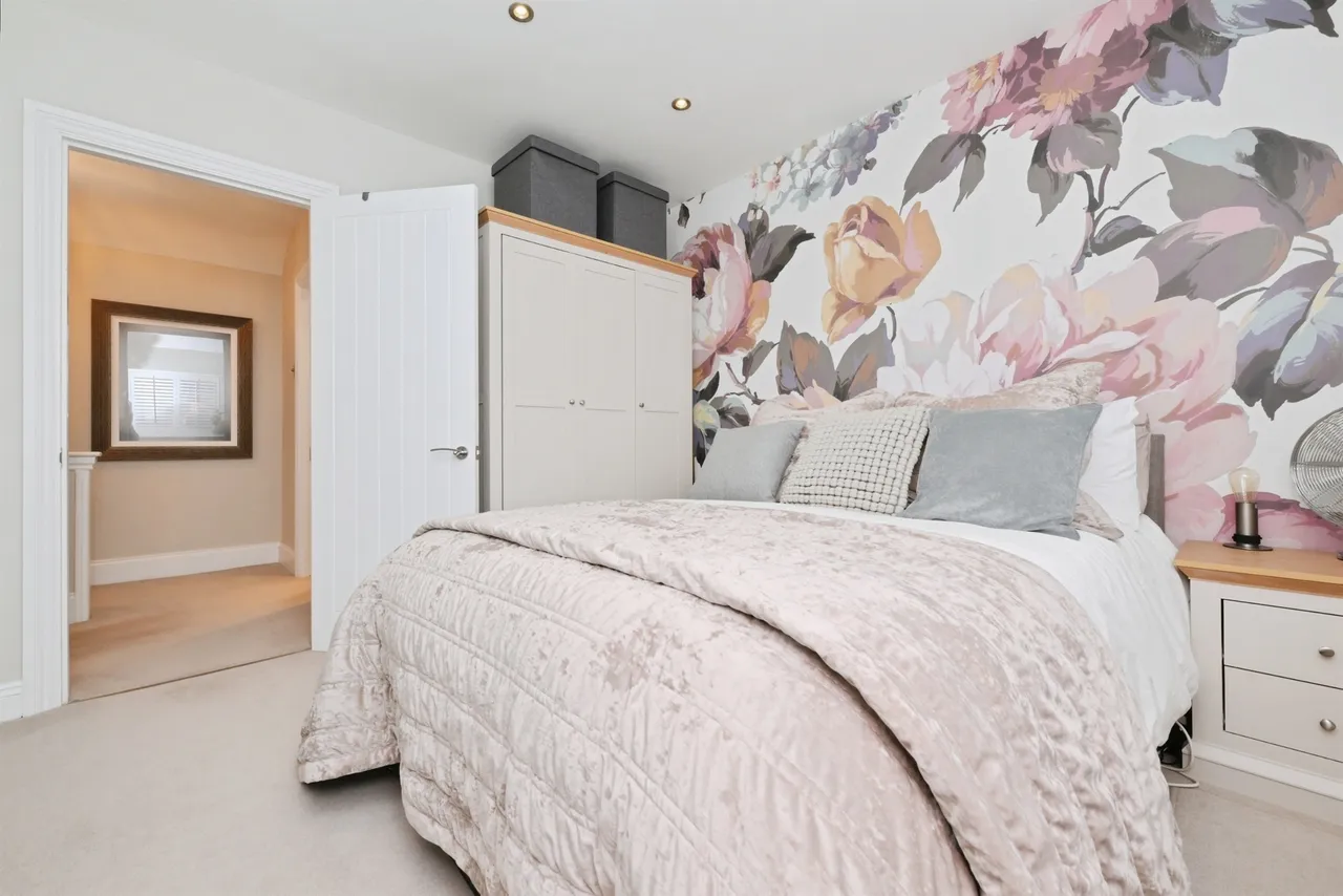 The Oxleys, Harlow, CM17, photo 8