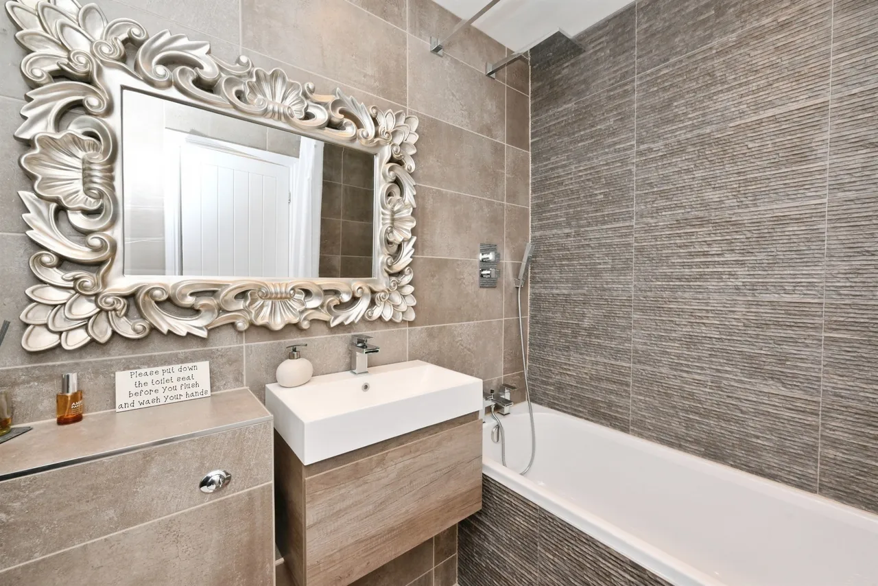 The Oxleys, Harlow, CM17, photo 11