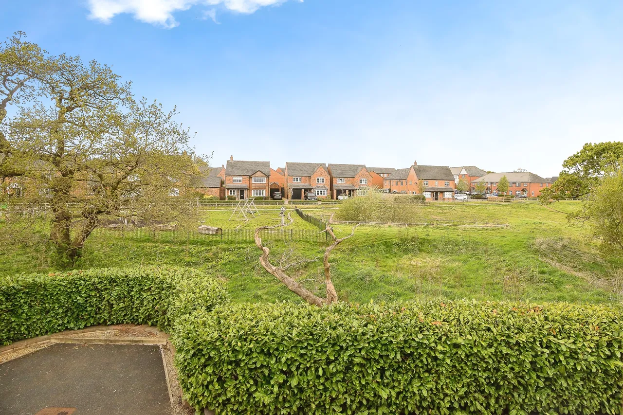 Dale Close, Chester, CH3, photo 3