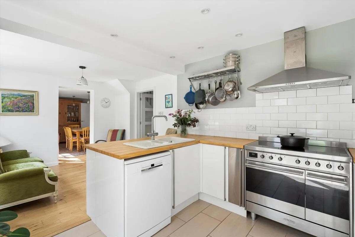 Park Road, Winchester, SO22, photo 3
