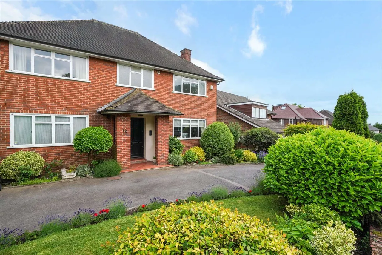 4 bed house for sale — Chatsworth Road, Ealing, London, W5 3DB