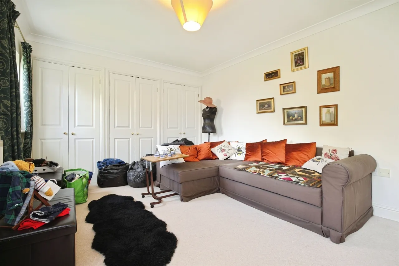 Pinetum Close, Devizes, SN10, photo 13
