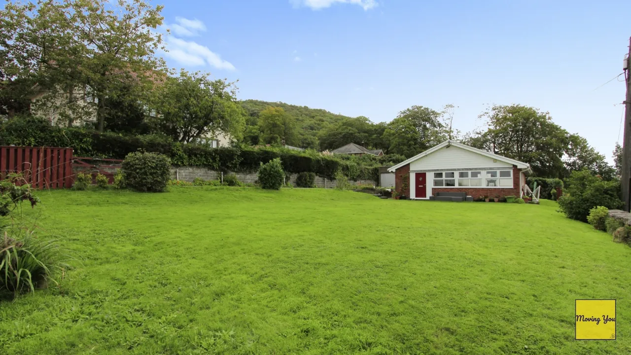 Heathfield Road, Pontardawe, Swansea, photo 2