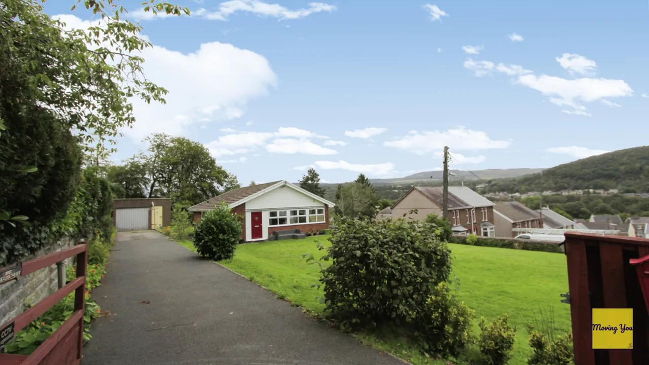 3 bed house for sale — Heathfield Road, Pontardawe, Swansea