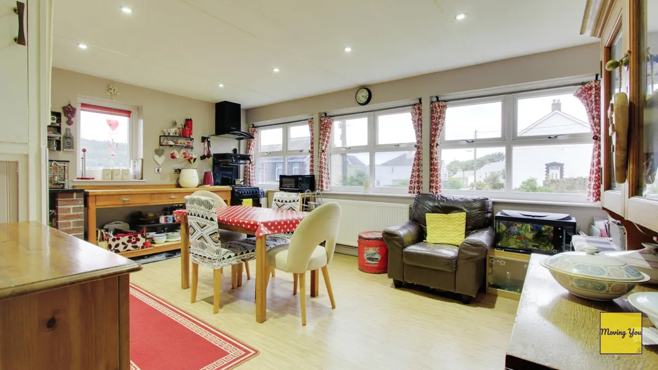 Heathfield Road, Pontardawe, Swansea, photo 5
