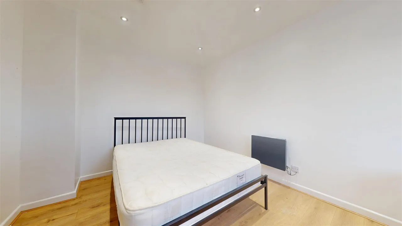 Castell Grove, St Helens, WA10, photo 8
