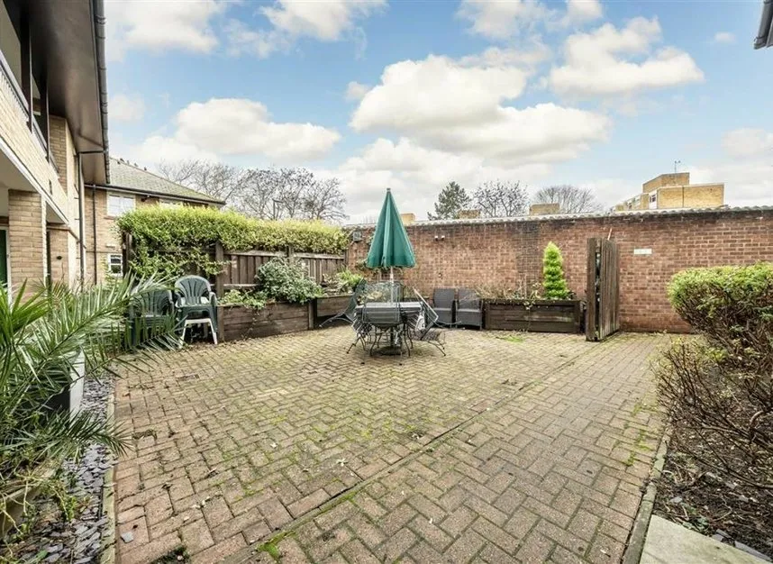 Walpole Road, Teddington, TW11, photo 6