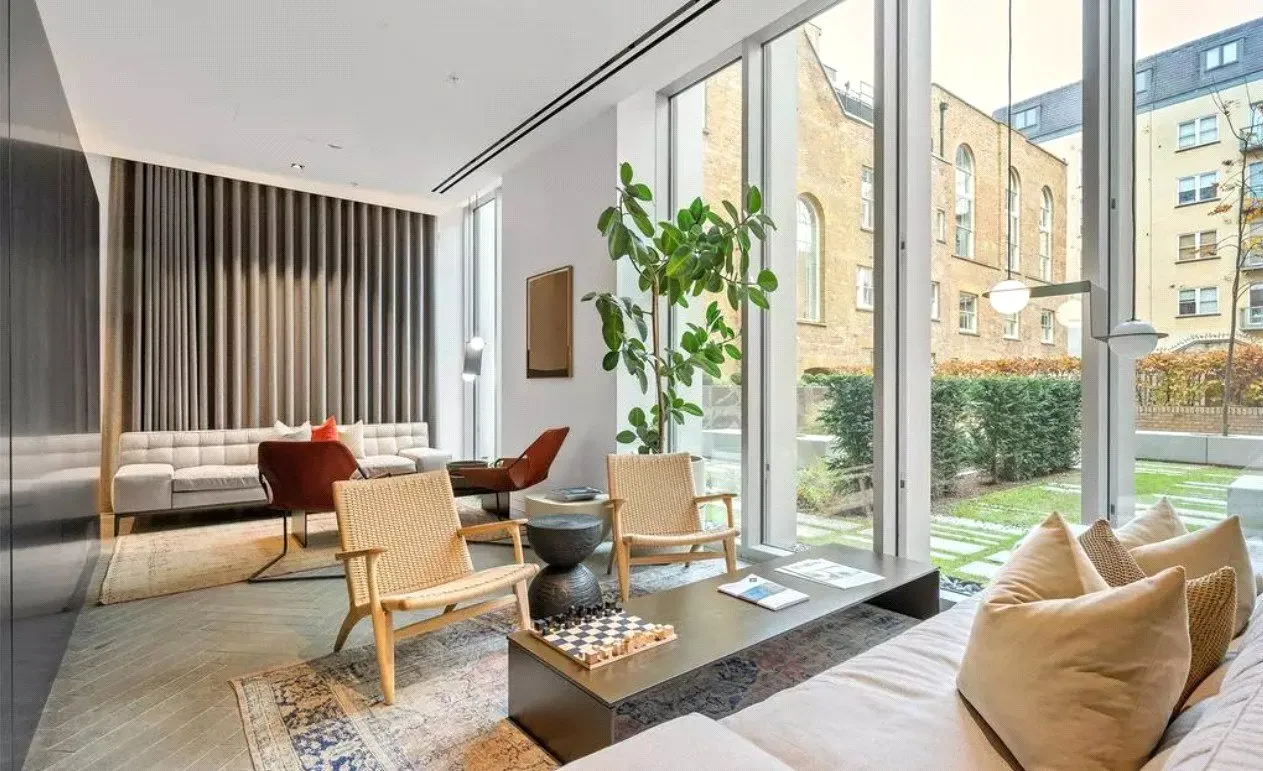 Bartholomew Close, London, EC1A 7BF, photo 7