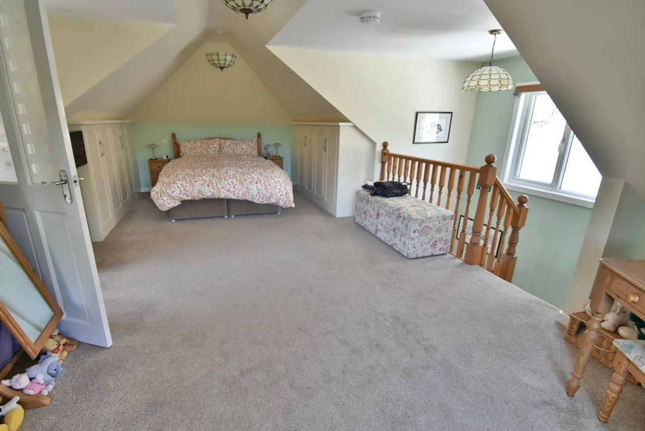 St James Road, BH22, photo 14