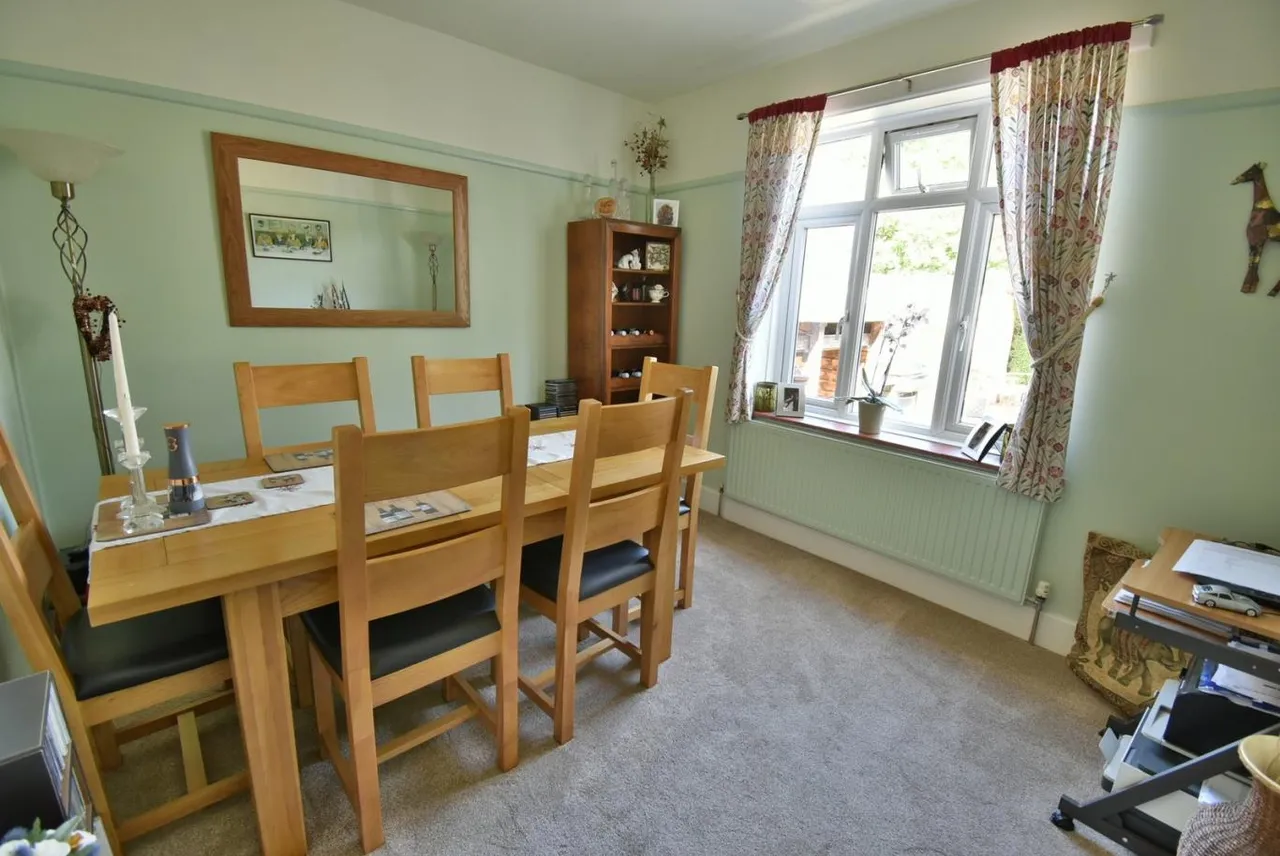 St James Road, BH22, photo 10