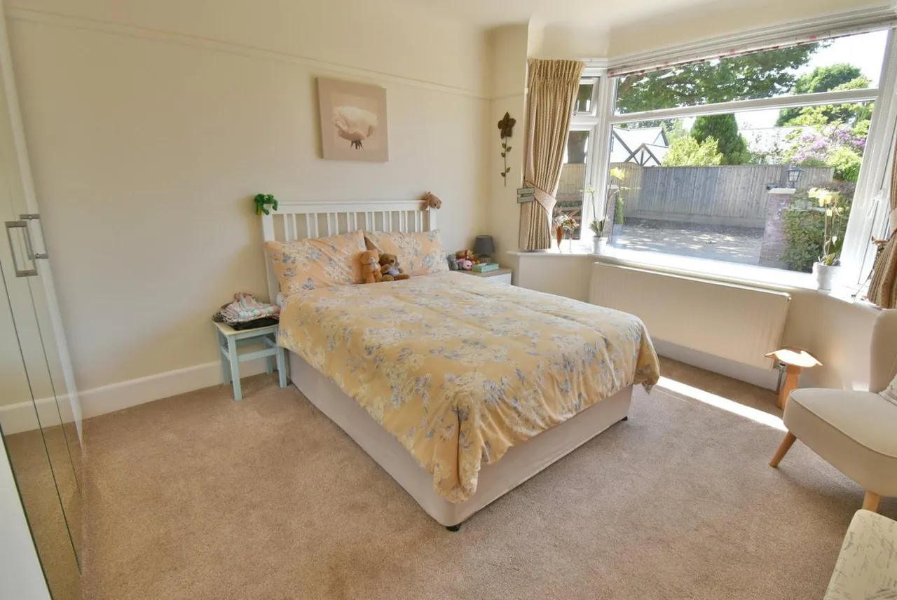 St James Road, BH22, photo 15