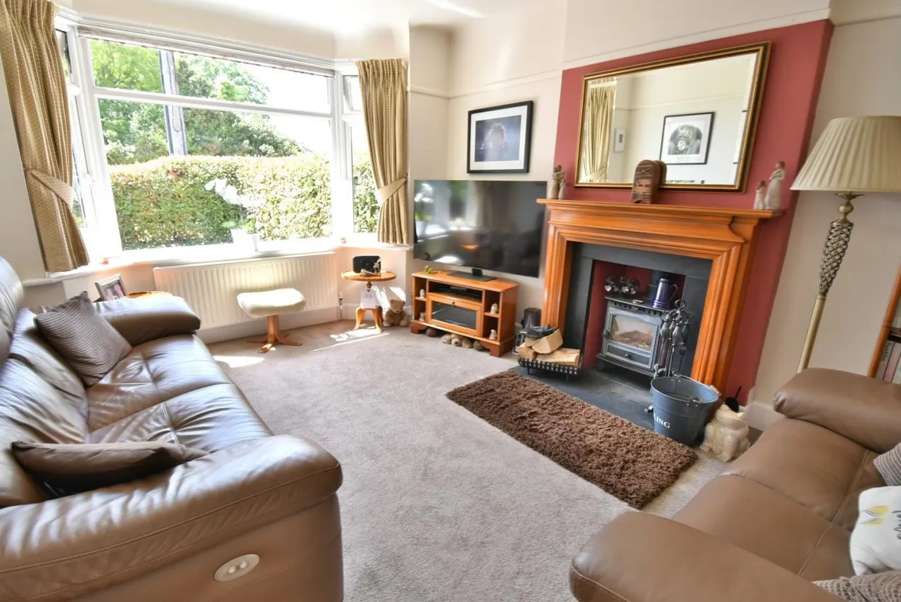 St James Road, BH22, photo 8