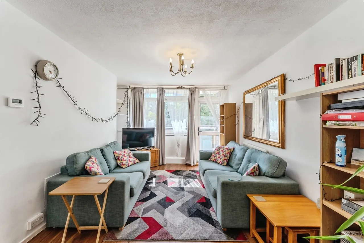 Watford Close, London, SW11, photo 6