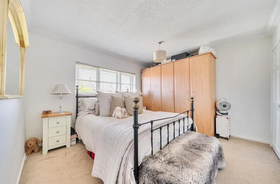 Roberts Road, Barton Stacey, SO21, photo 7