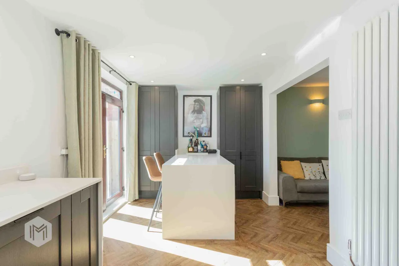 Glen Avenue, Swinton, Manchester, M27 9PL, photo 4